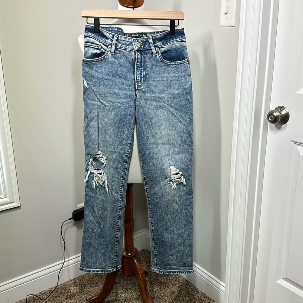 Express 4R Boyfriend Midrise Jeans. Only worn once.
